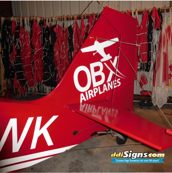 Airplane Vinyl Lettering