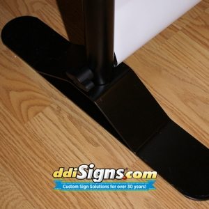 ddi-signs-telescoping-banner-stand-base-close-up-1