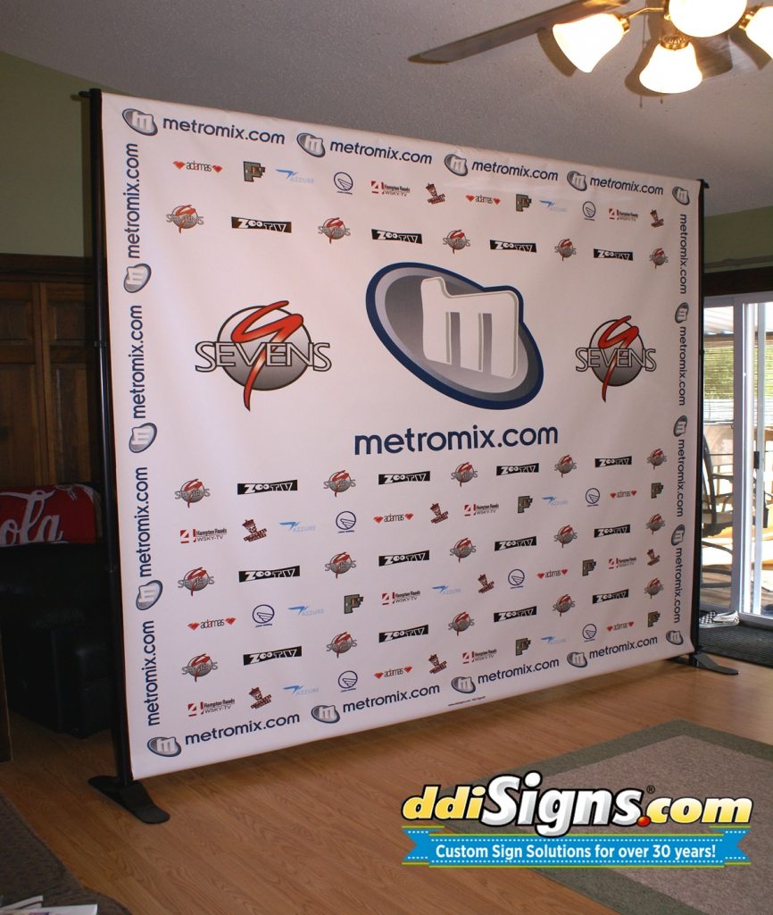 telescoping banner stand